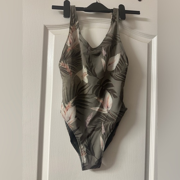 TEAMLTD FLORAL BATHING SUIT GREEN - Picture 2 of 6